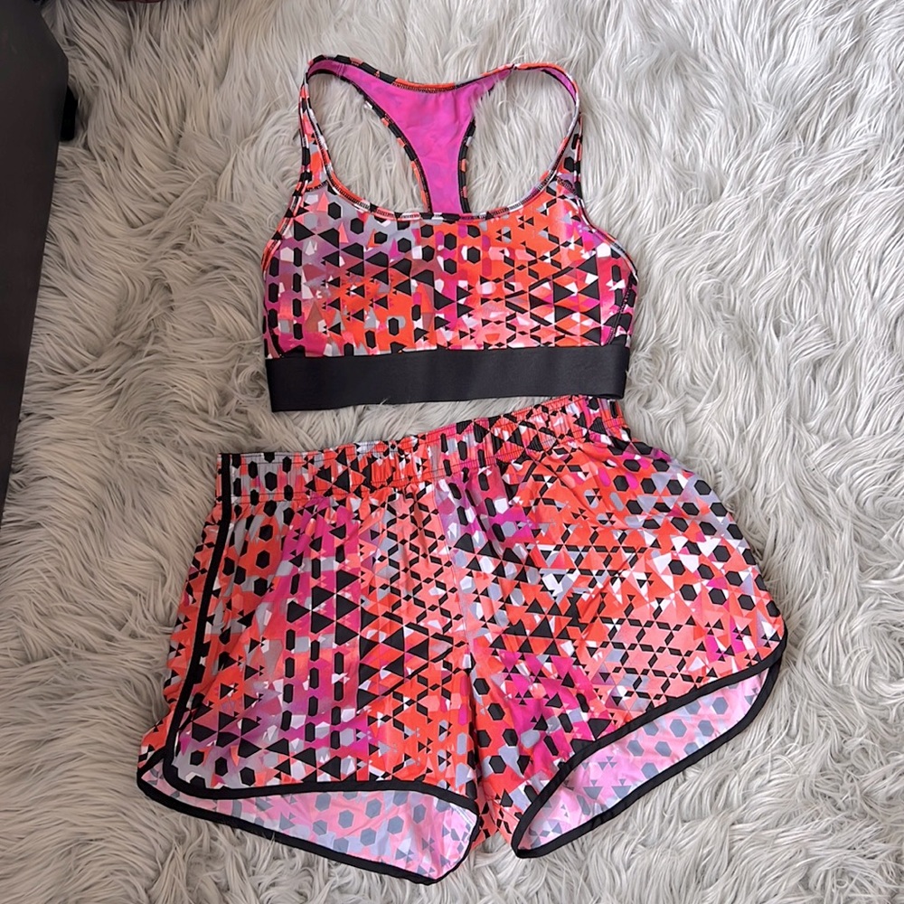 Victoria Sport — Bra & Shorts Set